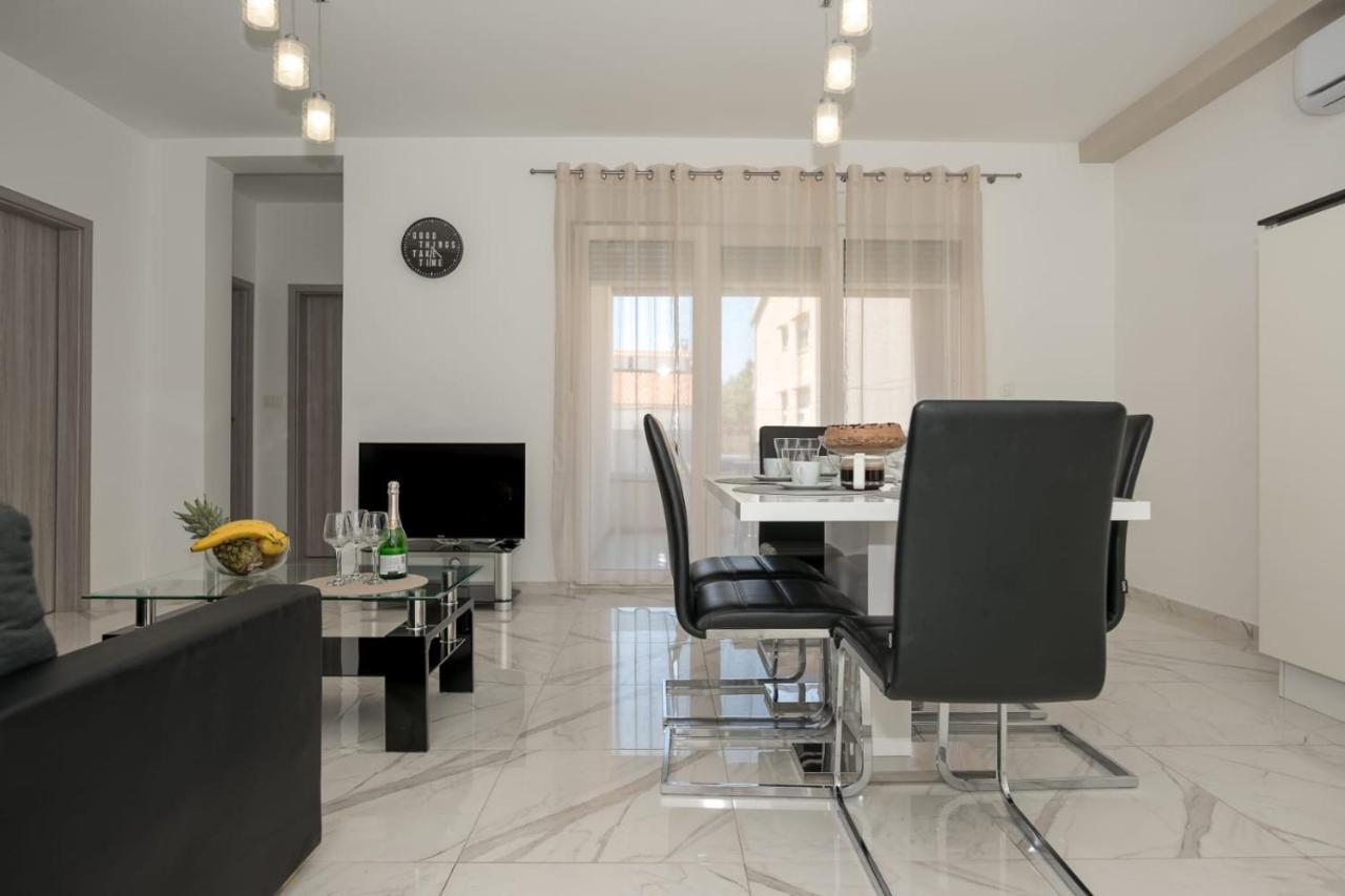 Luxury Apartments Golden Dreams Zara Esterno foto